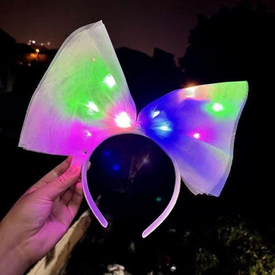 Rengarenk Led Işıklı Fiyonk Tül Parti Tacı Beyaz Rengarenk Led Işıklı Fiyonk Tül Parti Tacı Beyaz