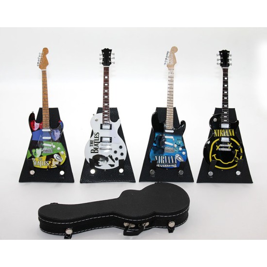 Çantalı Gitar Figürü Çantalı Gitar Figürü