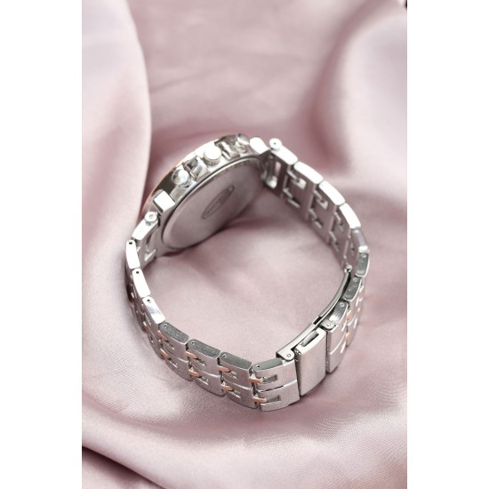 Gümüş Metal Kordonlu Rose Zirkon Taşlı Kasa Tasarımlı Kadın Saat Gümüş Metal Kordonlu Rose Zirkon Taşlı Kasa Tasarımlı Kadın Saat