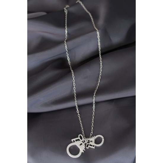 Kelepçe Model Gümüş Renk Metal Zincirli Erkek Kolye Kelepçe Model Gümüş Renk Metal Zincirli Erkek Kolye