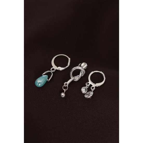 Düğüm Model Gümüş Renk Metal Mavi Taş Detaylı Çoklu Küpe Düğüm Model Gümüş Renk Metal Mavi Taş Detaylı Çoklu Küpe