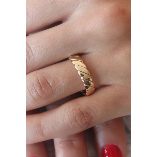 Gold Renk Sarmal Model Kadın Yüzük Gold Renk Sarmal Model Kadın Yüzük