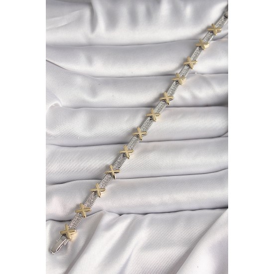 Pirinç Gümüş Renk Zirkon Taşlı Gold Xoxo Model VIP Seri Kadın Bileklik Pirinç Gümüş Renk Zirkon Taşlı Gold Xoxo Model VIP Seri Kadın Bileklik