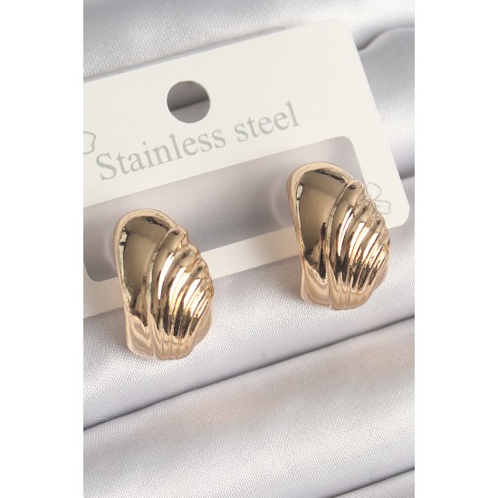Pirinç Gold Renk İşleme Detaylı Yarım Halka Model Kadın Küpe Pirinç Gold Renk İşleme Detaylı Yarım Halka Model Kadın Küpe