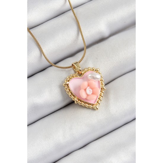 316L Çelik Zincir Pembe Sanatsal Portre İnci Detaylı Papatya Figürlü Kalp Model Gold Renk Kadın Kolye 316L Çelik Zincir Pembe Sanatsal Portre İnci Detaylı Papatya Figürlü Kalp Model Gold Renk Kadın Kolye