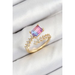 Pirinç Zirkon Taşlı Renkli Model Gold Renk Kadın Yüzük