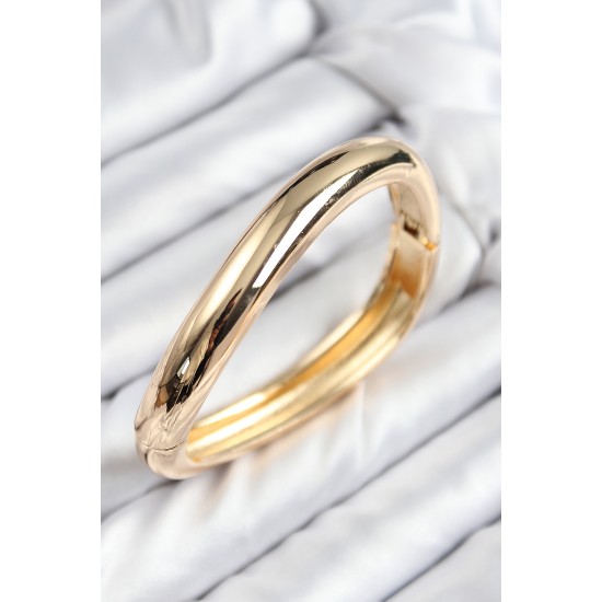 Pirinç Kıvrım Model Gold Renk Kadın Kelepçe Pirinç Kıvrım Model Gold Renk Kadın Kelepçe