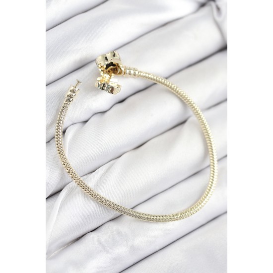 Pirinç Charm Zirkon Taşlı Yonca Model Gold Renk Kadın Bileklik Pirinç Charm Zirkon Taşlı Yonca Model Gold Renk Kadın Bileklik
