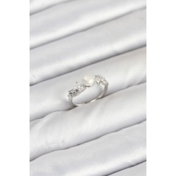 Pirinç Gümüş Renk Zirkon Taşlı İncili Model Kadın Yüzük