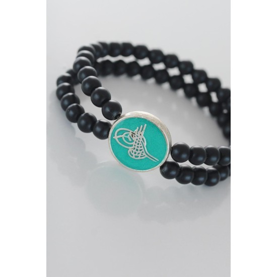 Yeşil Metal Üzerine Silver Osmanlı Tuğra Figürlü Siyah Renk Çift Sıra Doğal Taş Erkek Bileklik Yeşil Metal Üzerine Silver Osmanlı Tuğra Figürlü Siyah Renk Çift Sıra Doğal Taş Erkek Bileklik