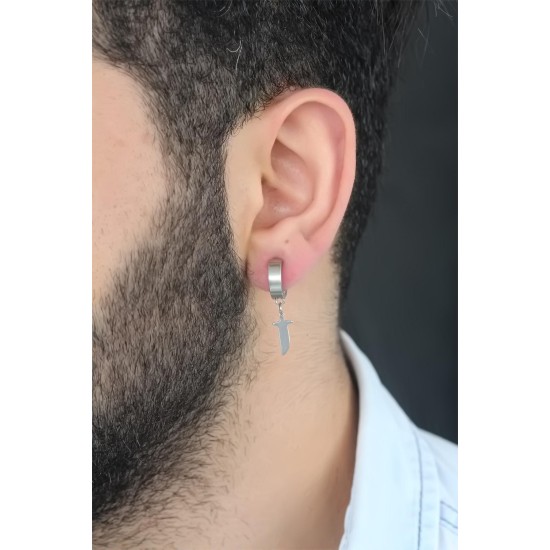 Silver Renk Kaplama Kılıç Figürlü Çelik Kıstırmalı Erkek Küpe Silver Renk Kaplama Kılıç Figürlü Çelik Kıstırmalı Erkek Küpe
