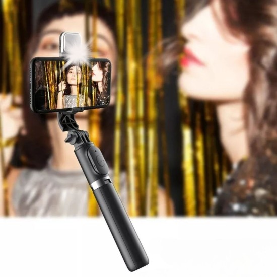 Kendiliğinden Işıklı Masaüstü Tripod Olabilen Telefon Tutuculu Kablosuz Kumandalı Selfie Çubuğu Kendiliğinden Işıklı Masaüstü Tripod Olabilen Telefon Tutuculu Kablosuz Kumandalı Selfie Çubuğu