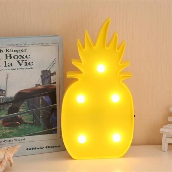 Ananas Şeklinde Ledli Dekoratif Eğlenceli Çocuk Gece Lambası Ananas Şeklinde Ledli Dekoratif Eğlenceli Çocuk Gece Lambası
