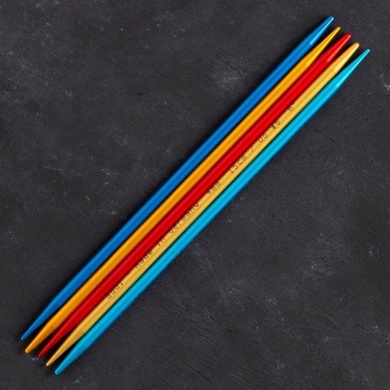 Addi Colibri 4mm 15cm Renkli Çorap Şişi - 204-7 Addi Colibri 4mm 15cm Renkli Çorap Şişi - 204-7